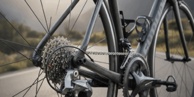 Shimano Di2 electronic shifting components on road bike